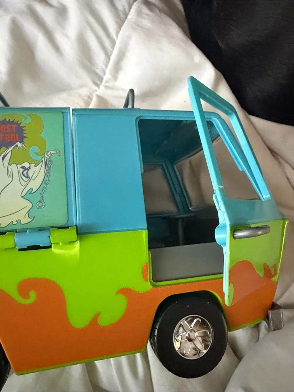 2005 Scooby-Doo Mystery Machine Styled Kids Toy Van - Blue & Lime
